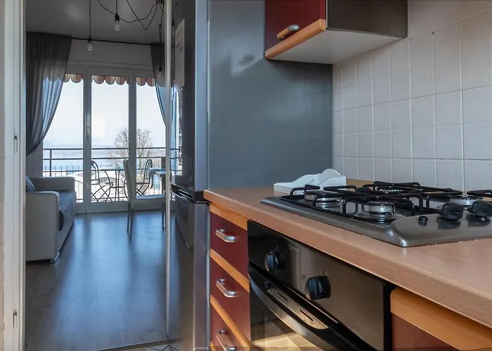 Il Girasole 아파트 카스텔레토소프라티시노