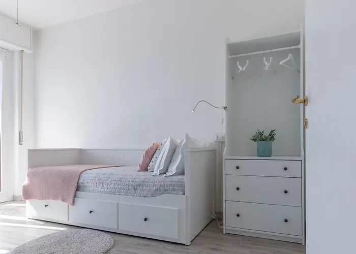 아파트 Il Girasole 카스텔레토소프라티시노